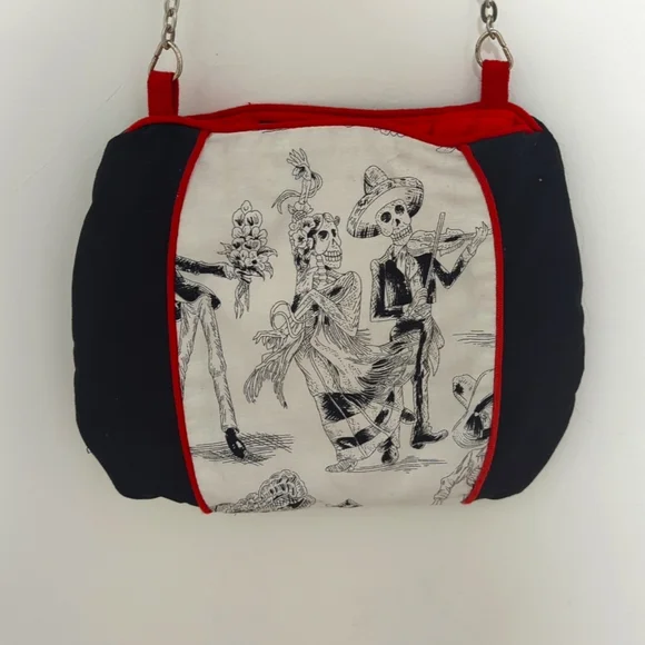 Handmade Día de los muertos purse - Picture 3 of 7